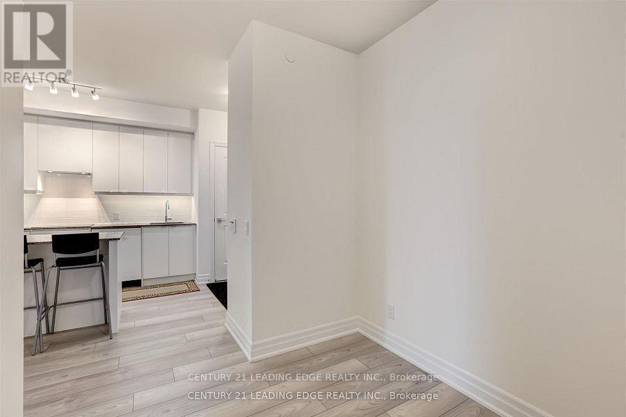 803 - 36 Elm Drive, Mississauga, Ontario  L5B 0N3 - Photo 20 - W12352727