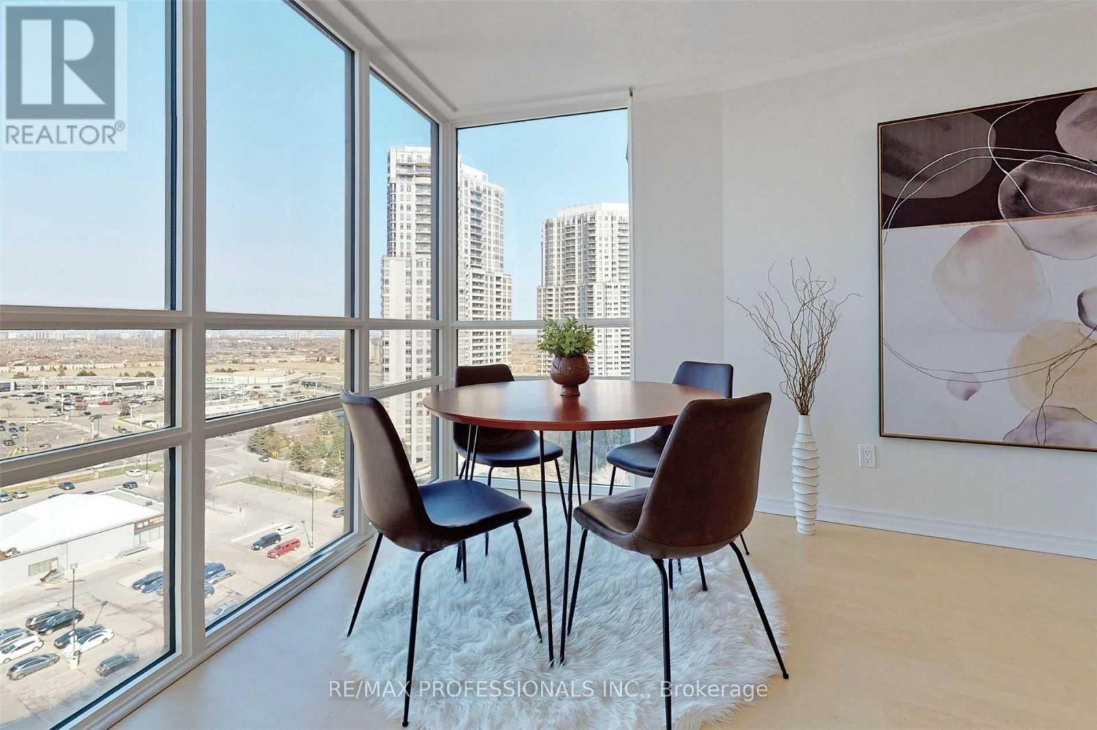 1604 - 50 Eglinton Avenue, Mississauga, Ontario  L5R 3P5 - Photo 12 - W12352741