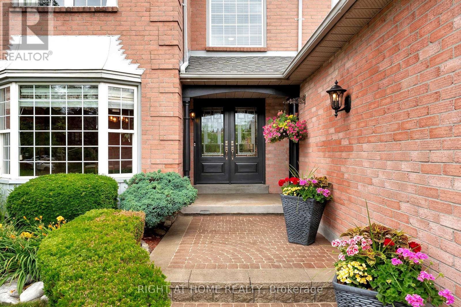 Property at 1511 RAVENSMOOR CRESCENT image 3