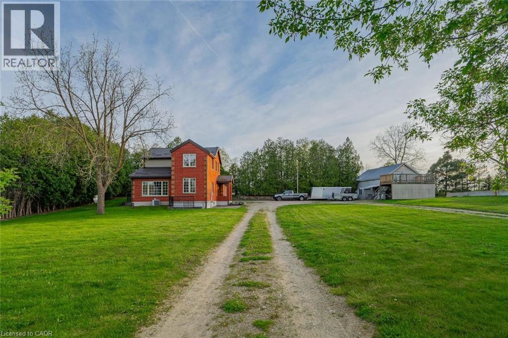 4 Brock Road N, Puslinch, Ontario  N0B 2J0 - Photo 1 - 40729077