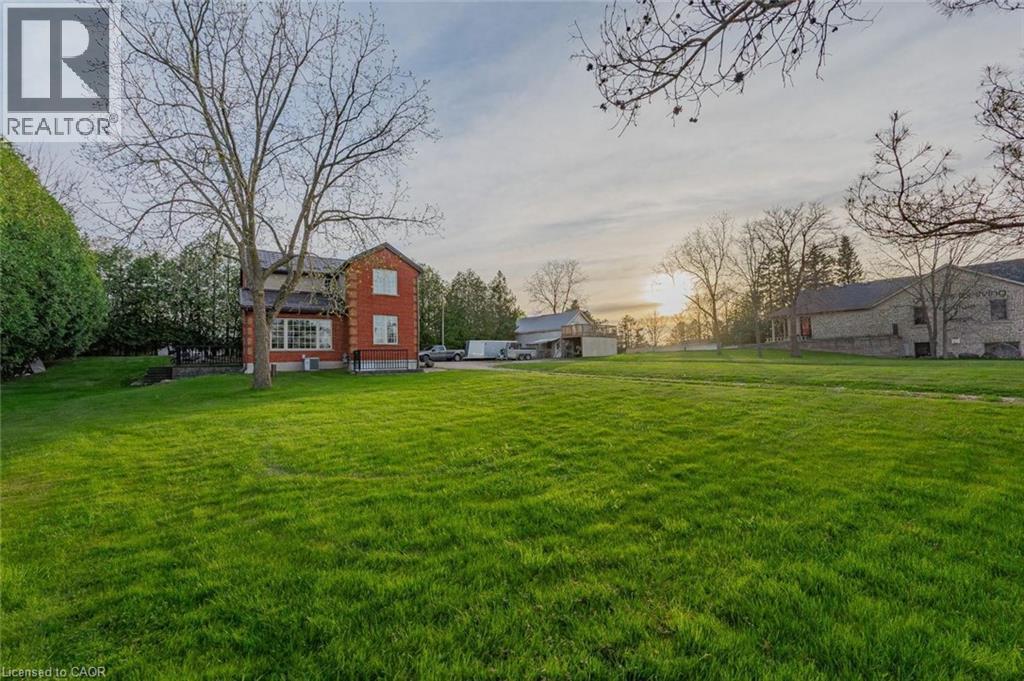 4 Brock Road N, Puslinch, Ontario  N0B 2J0 - Photo 2 - 40729077