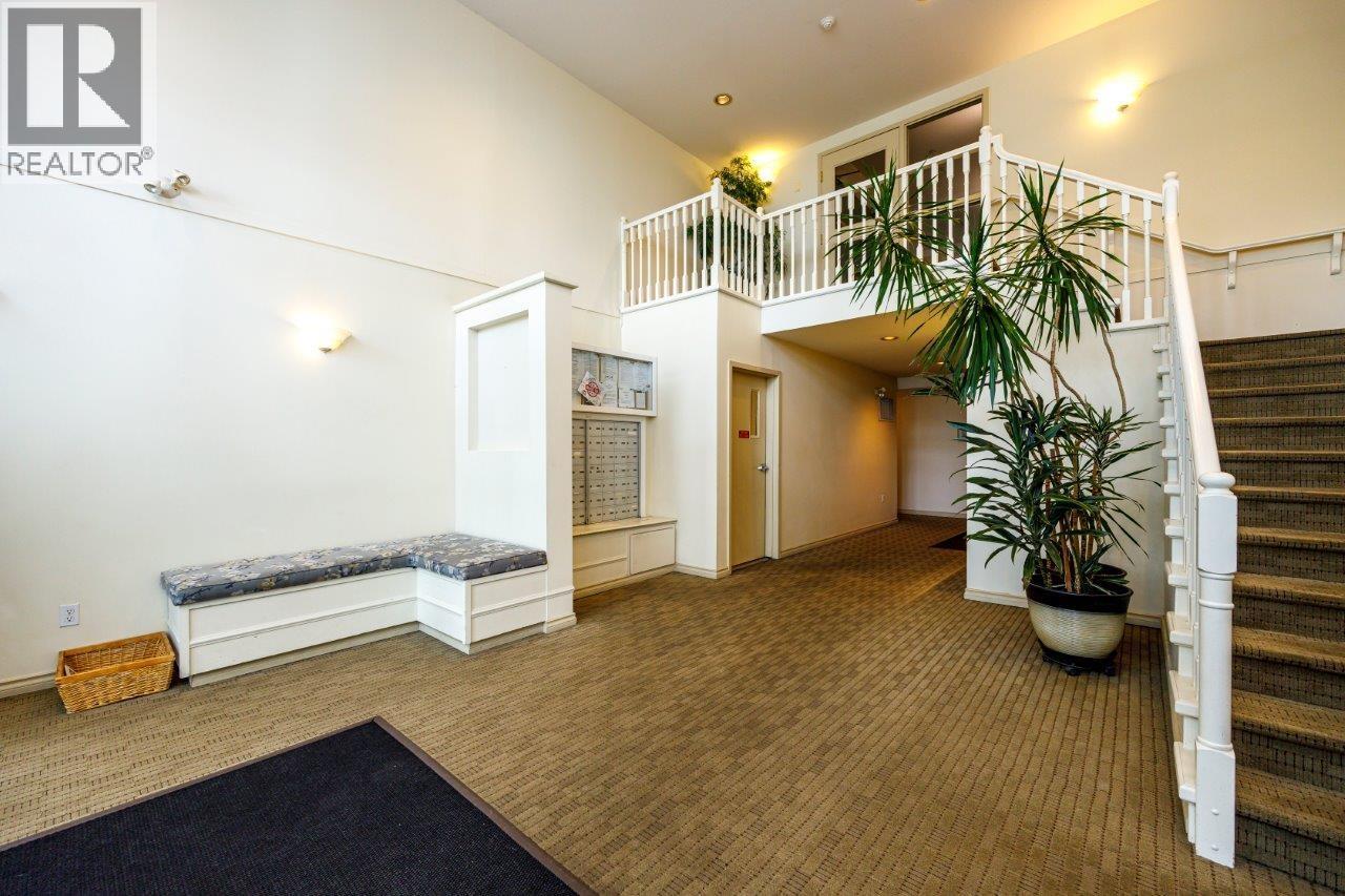 410 155 E 3rd Street, North Vancouver, British Columbia  V7L 1E5 - Photo 3 - R3038483