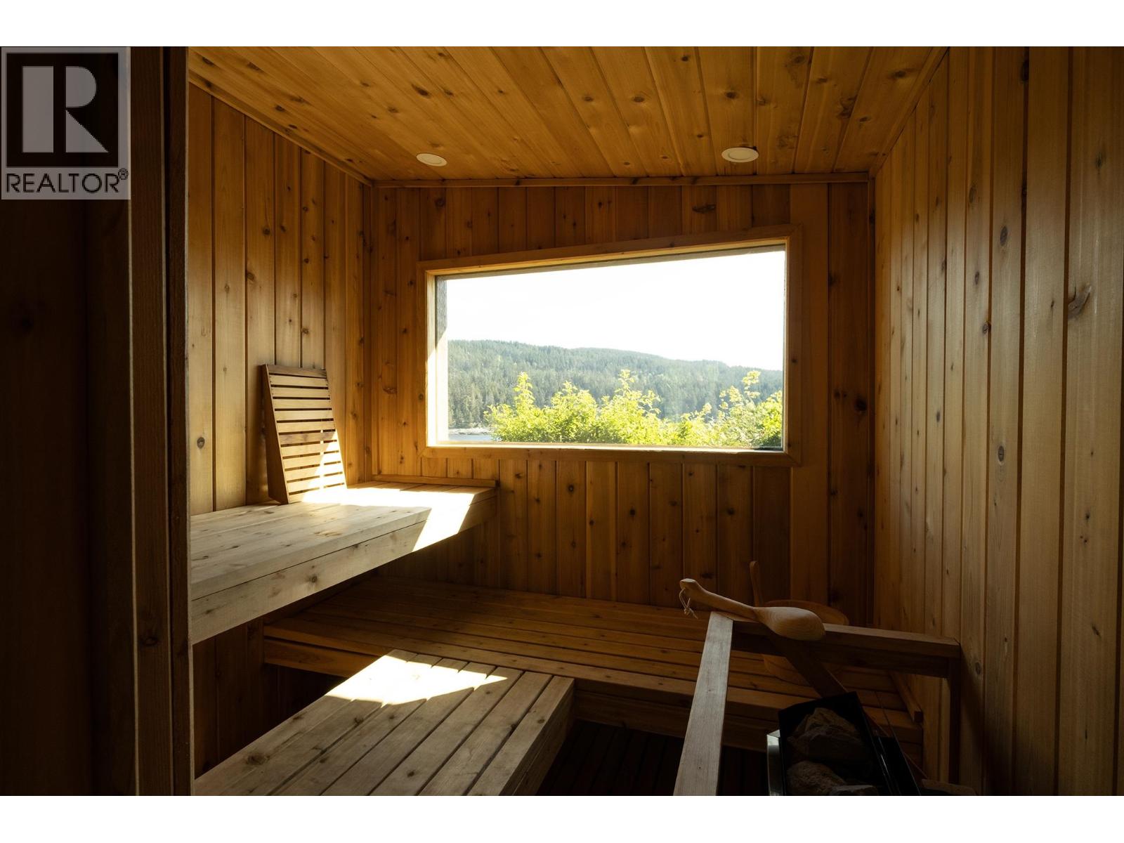 7626 Eureka Avenue, Halfmoon Bay, British Columbia  V7Z 1A1 - Photo 31 - R3038466