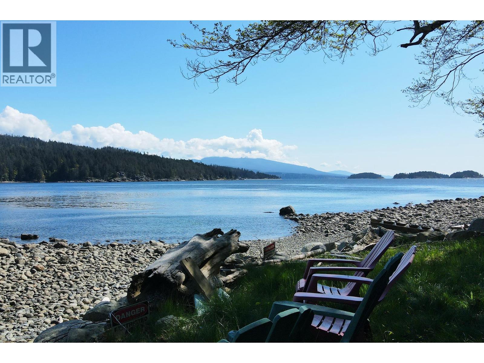 7626 Eureka Avenue, Halfmoon Bay, British Columbia  V7Z 1A1 - Photo 38 - R3038466