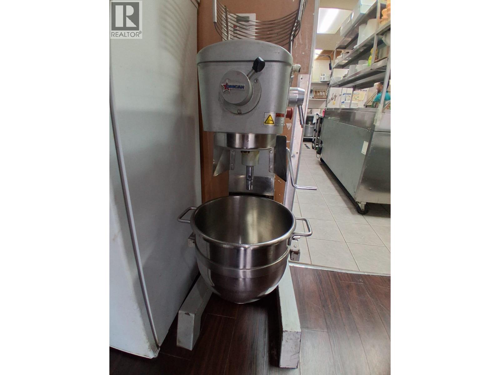 11857 Confidential Street, Maple Ridge, British Columbia  V0V 0V0 - Photo 3 - C8071560