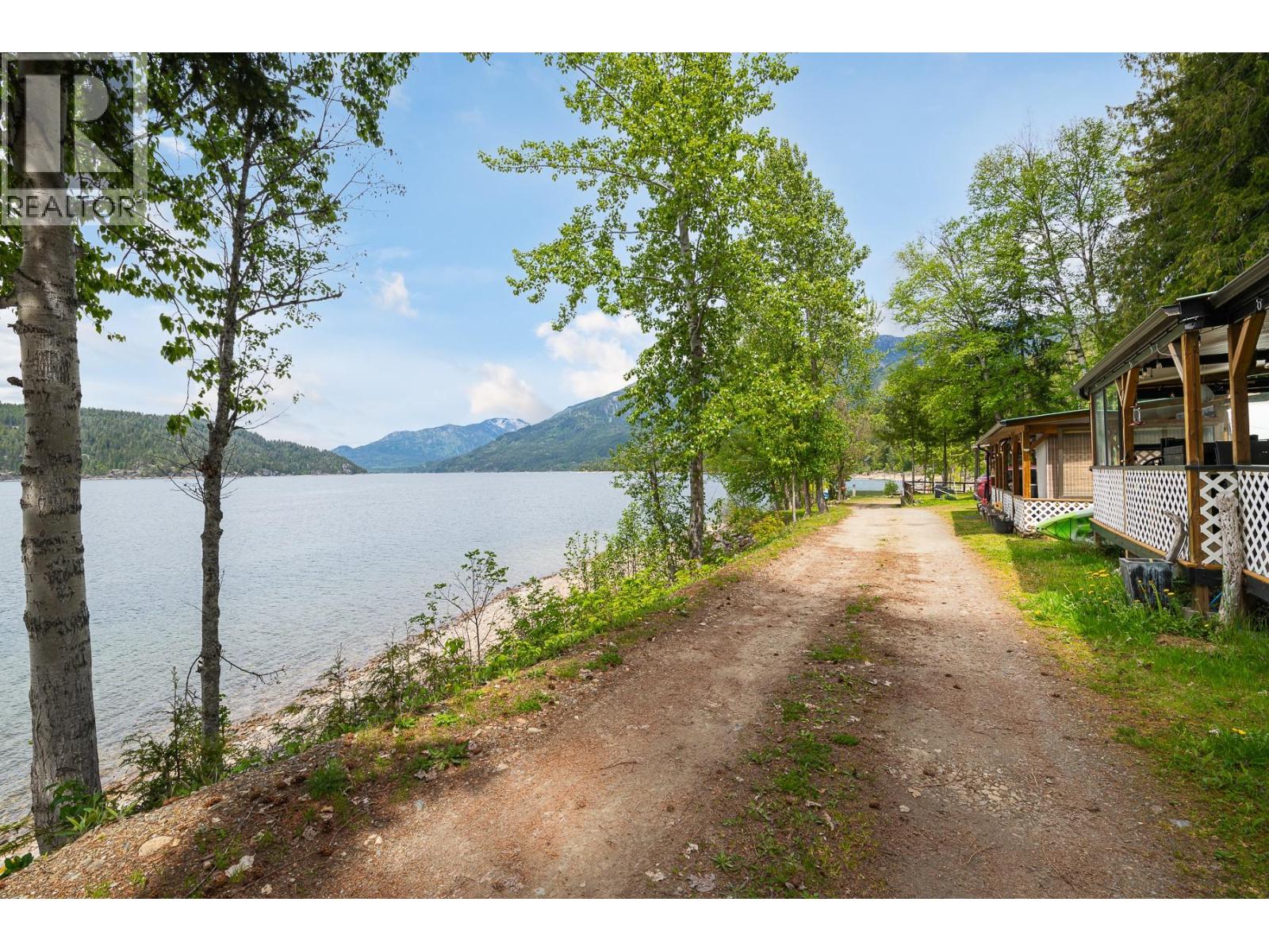 14729 3a Highway, Gray Creek, British Columbia  V0B 1S0 - Photo 6 - 10359067