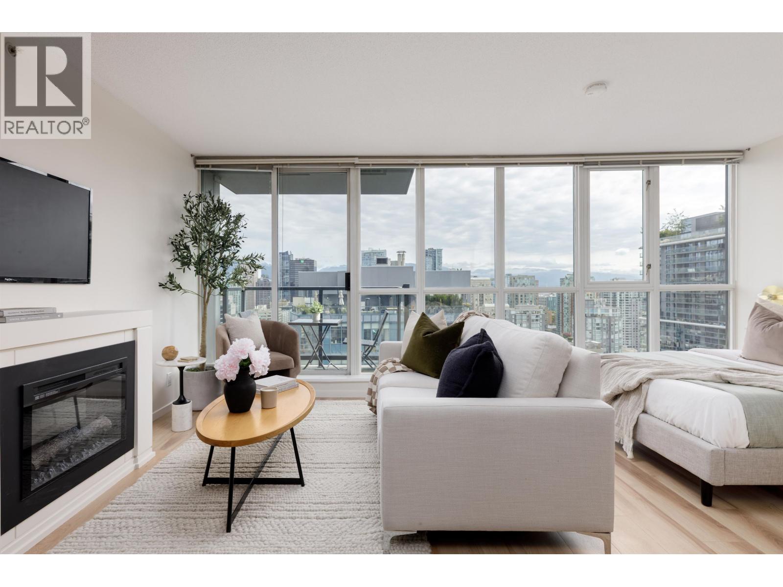 2903 1199 Seymour Street, Vancouver, British Columbia V6B 1K3 - Photo 3 - R3038396