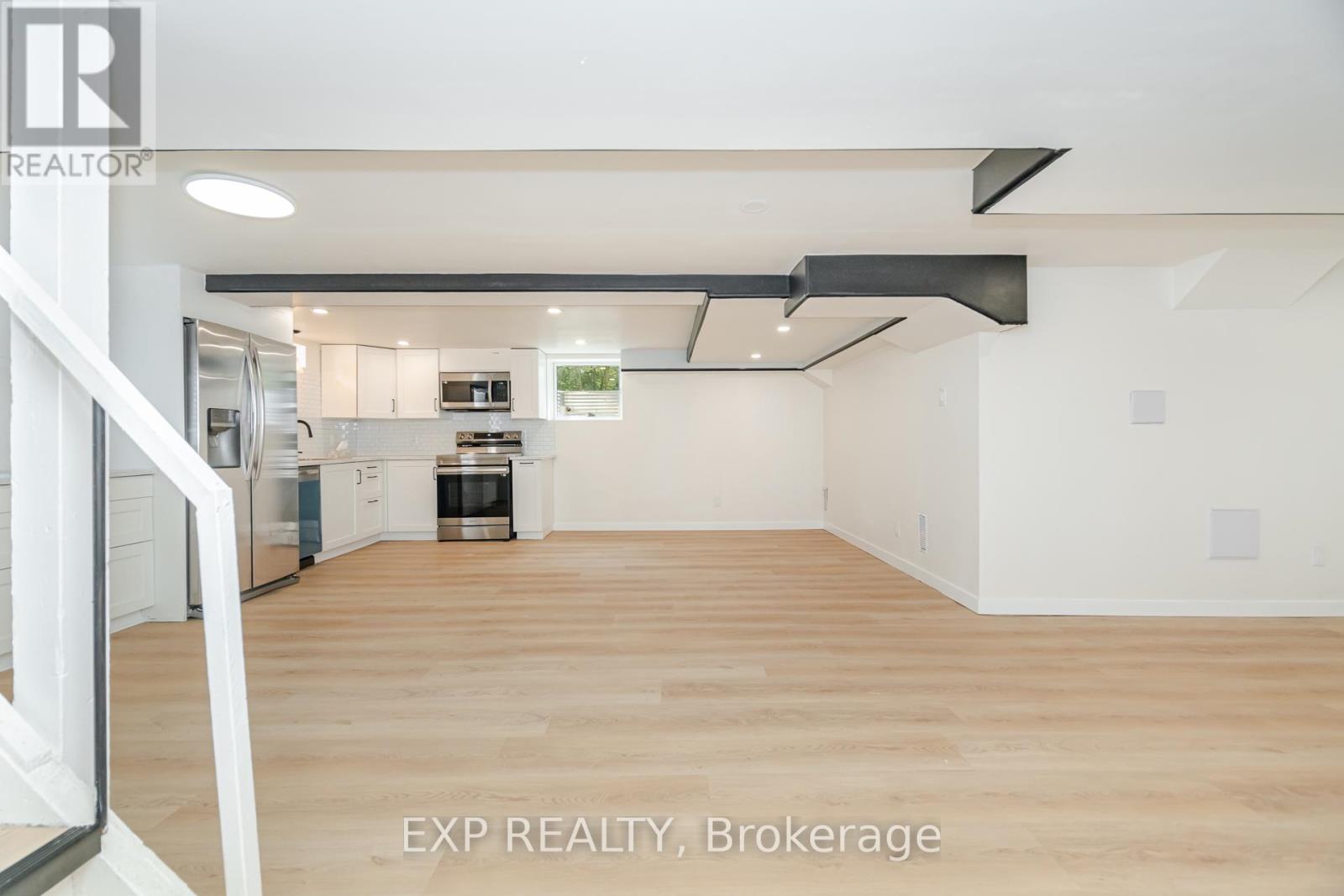 Lower - 214 Forest Hill Drive, Kitchener, Ontario  N2M 4G3 - Photo 6 - X12352827