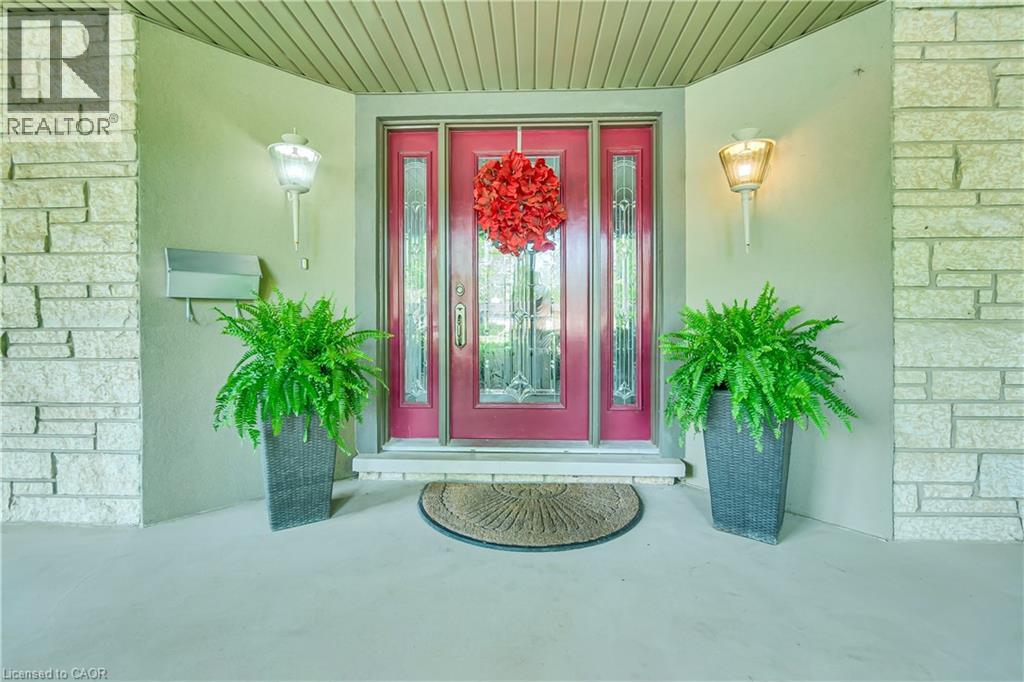 358 Green Acres Drive, Waterloo, Ontario  N2K 1Z1 - Photo 3 - 40733095