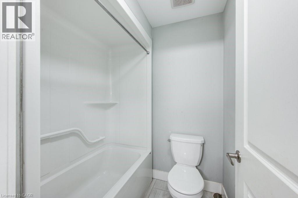 745 Chelton Road Unit# 62, London, Ontario  N6M 0J1 - Photo 32 - 40734058