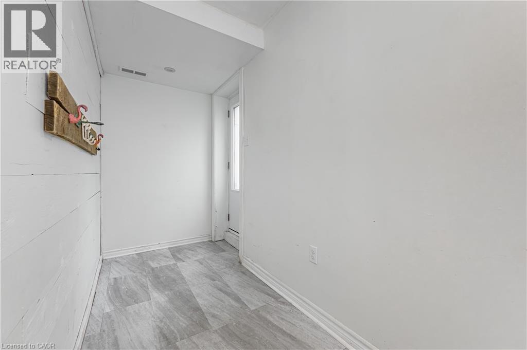 57 Oak Hill Drive Unit# Lower, Cambridge, Ontario  N1S 4Y8 - Photo 5 - 40734343