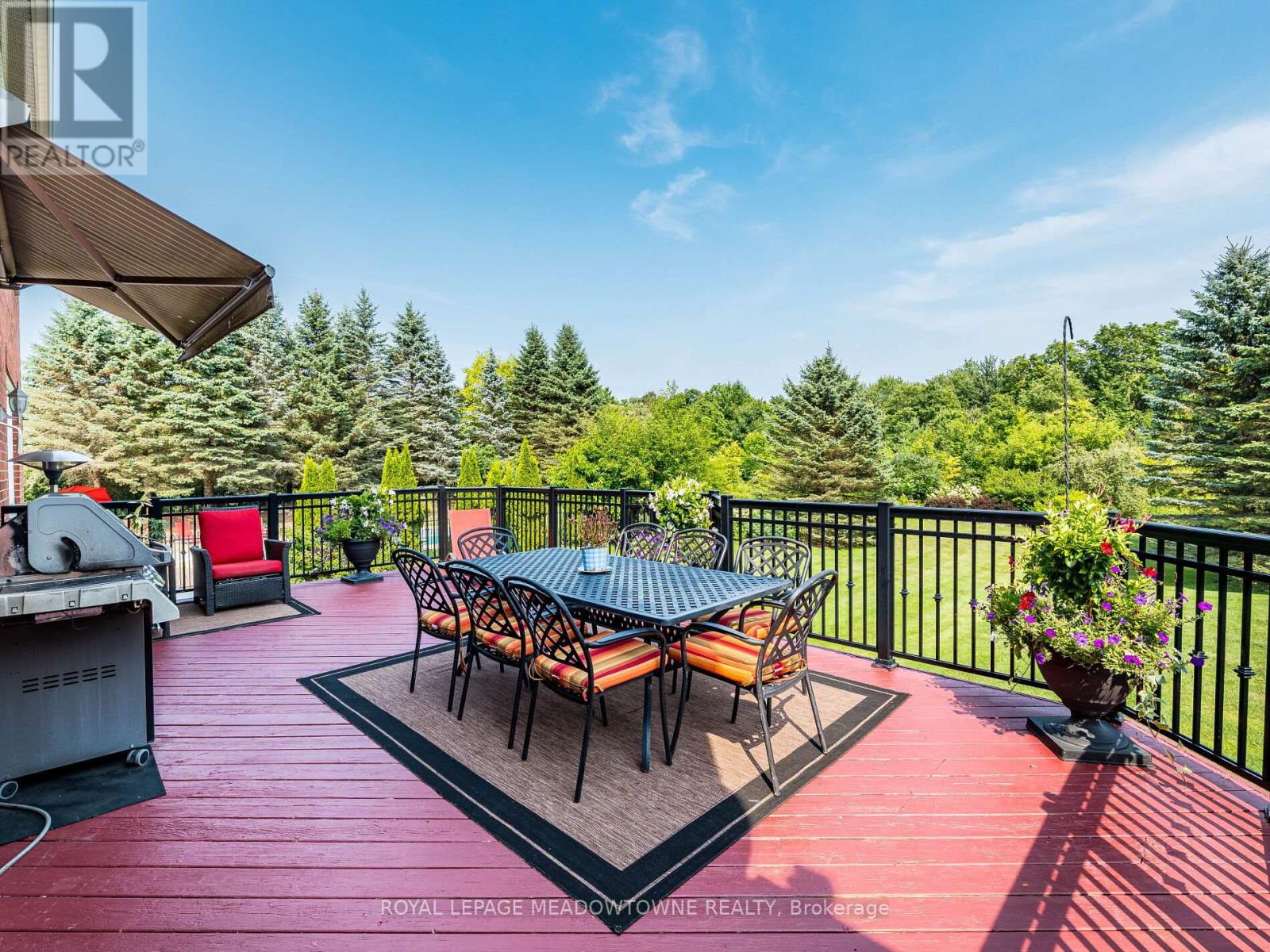 8 Deer Run Crescent, Halton Hills, Ontario  L7J 2L7 - Photo 38 - W12330234