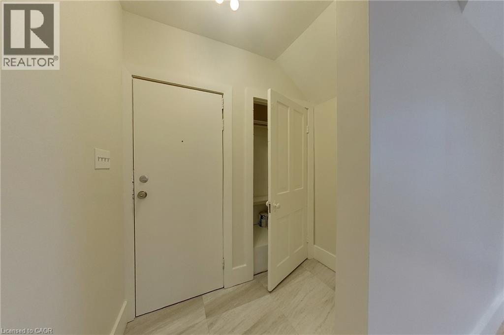 162 Church Street, Kitchener, Ontario  N2G 2S6 - Photo 4 - 40735743