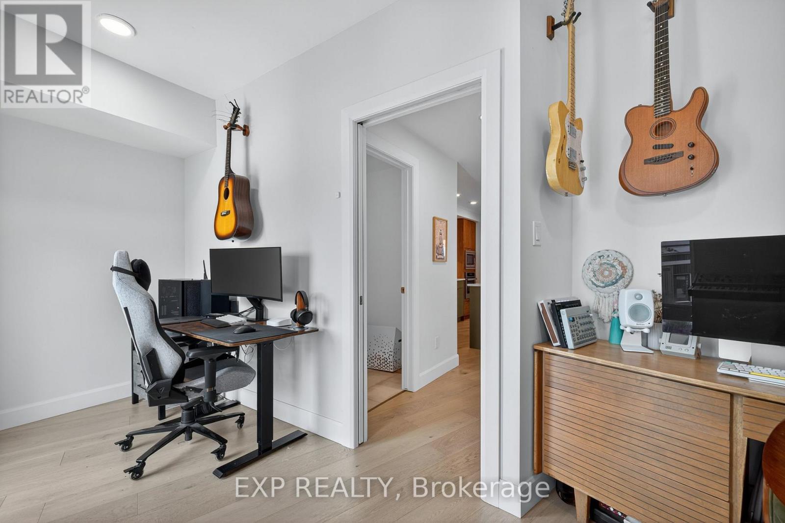A112 - 2062 Lumen Drive, Middlesex, Ontario  N6A 5B5 - Photo 17 - X12352764