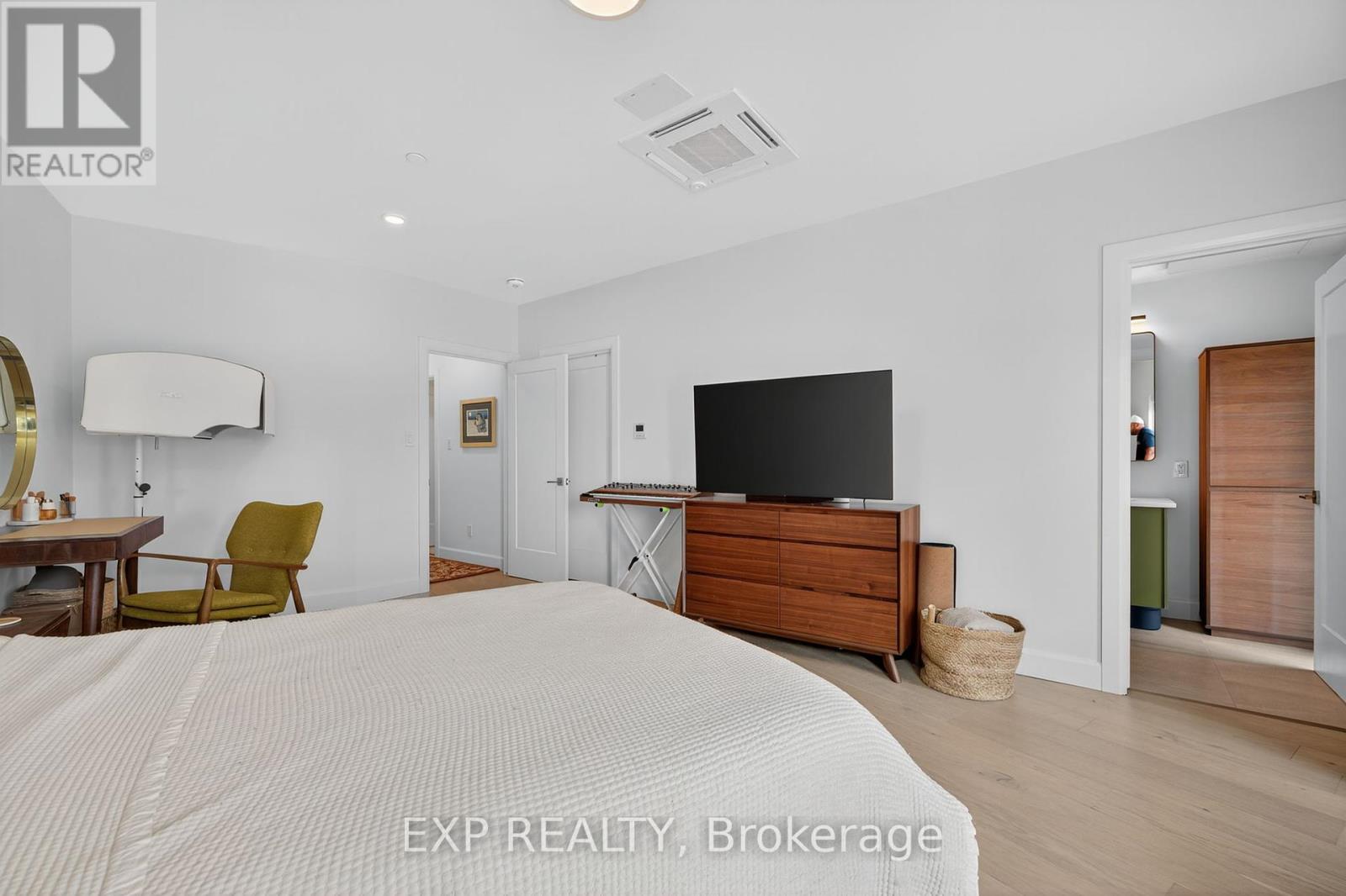 A112 - 2062 Lumen Drive, Middlesex, Ontario  N6A 5B5 - Photo 25 - X12352764