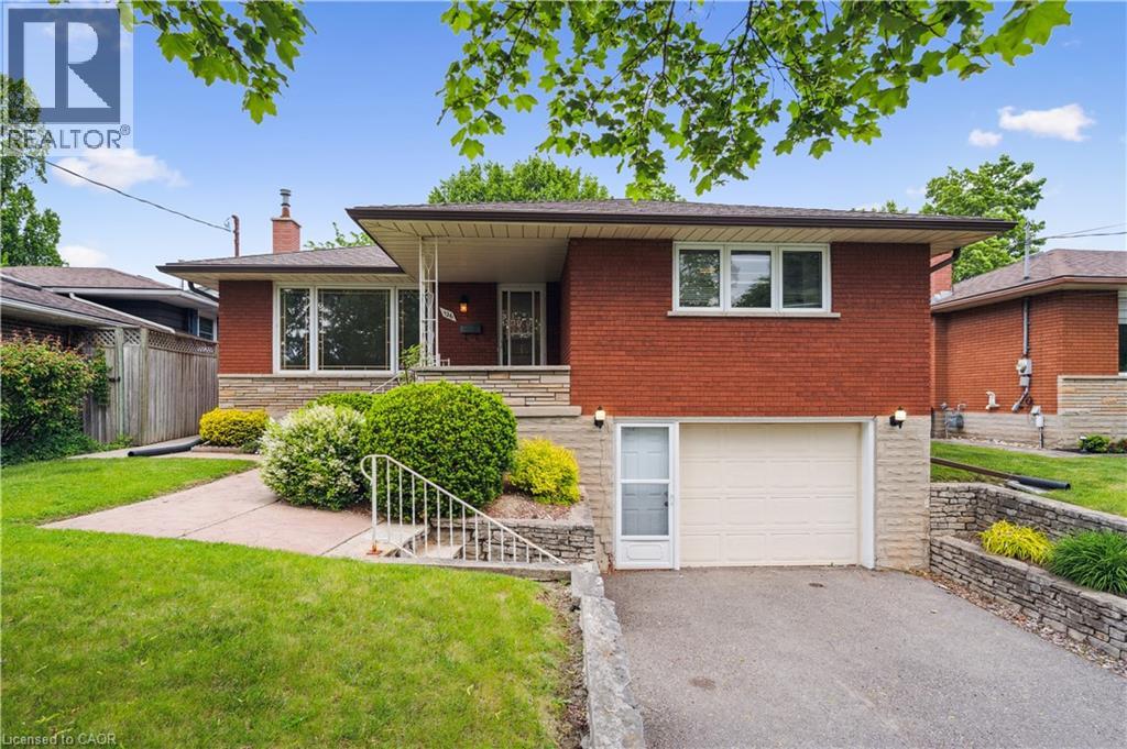 126 Elkington Drive, Kitchener, Ontario  N2B 1S3 - Photo 1 - 40738494
