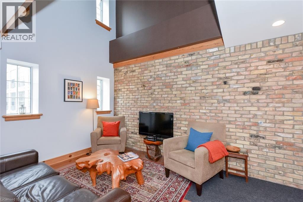 3 FATHER DAVID BAUER Drive Unit# 201, Waterloo, Ontario
