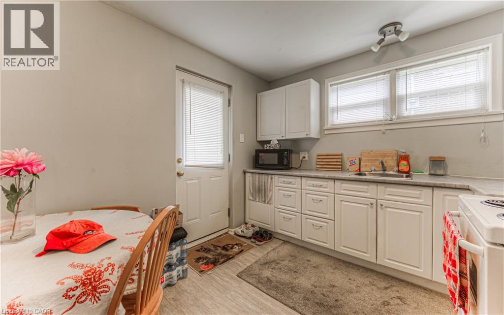 218 Margaret Avenue, Kitchener, Ontario  N2H 4J2 - Photo 23 - 40742347