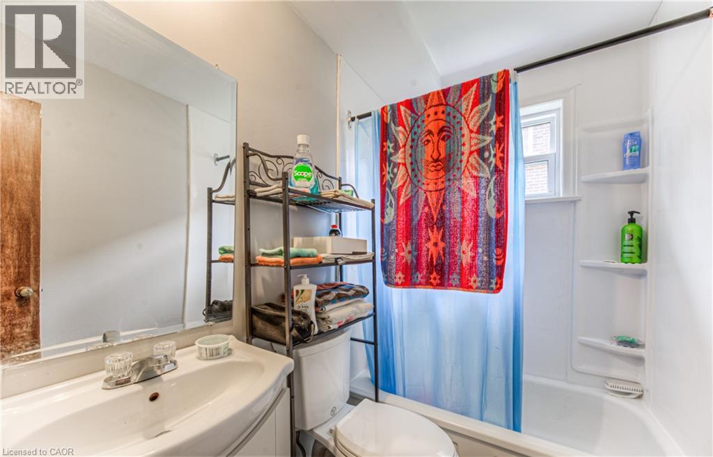 218 Margaret Avenue, Kitchener, Ontario  N2H 4J2 - Photo 21 - 40742347