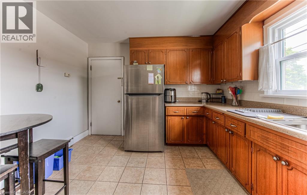 218 Margaret Avenue, Kitchener, Ontario  N2H 4J2 - Photo 36 - 40742347