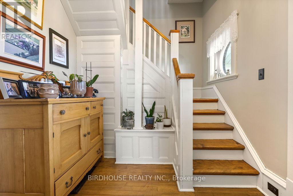 277 Sandhills Road, Kawartha Lakes, Ontario  K0M 2T0 - Photo 18 - X12347374