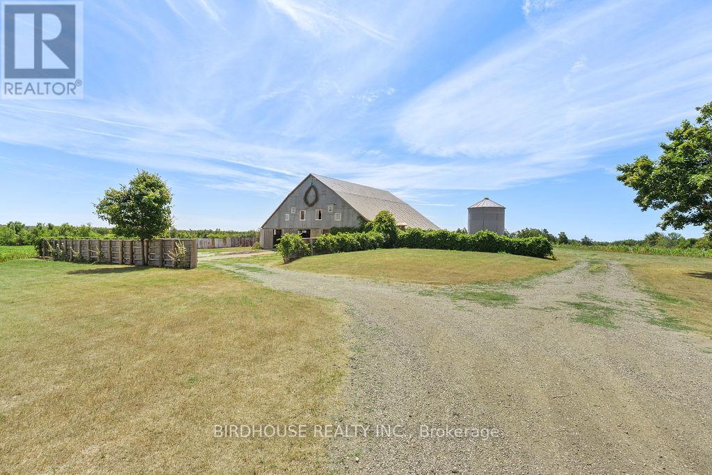 277 Sandhills Road, Kawartha Lakes, Ontario  K0M 2T0 - Photo 38 - X12347374