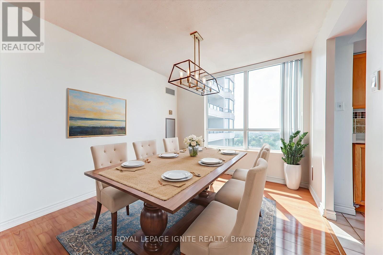1801 - 330 Alton Towers Circle, Toronto, Ontario  M1V 5H3 - Photo 3 - E12350932