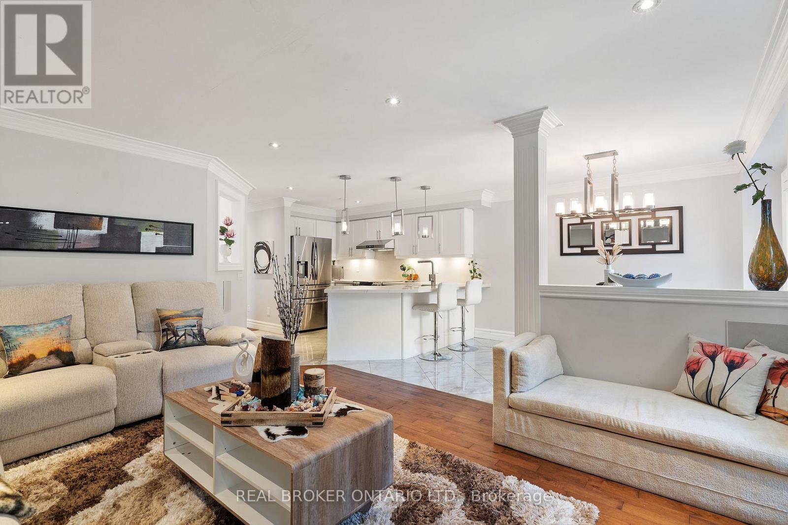 21 Shenandoah Drive, Whitby (Williamsburg), Ontario  L1P 1S9 - Photo 9 - E12345985