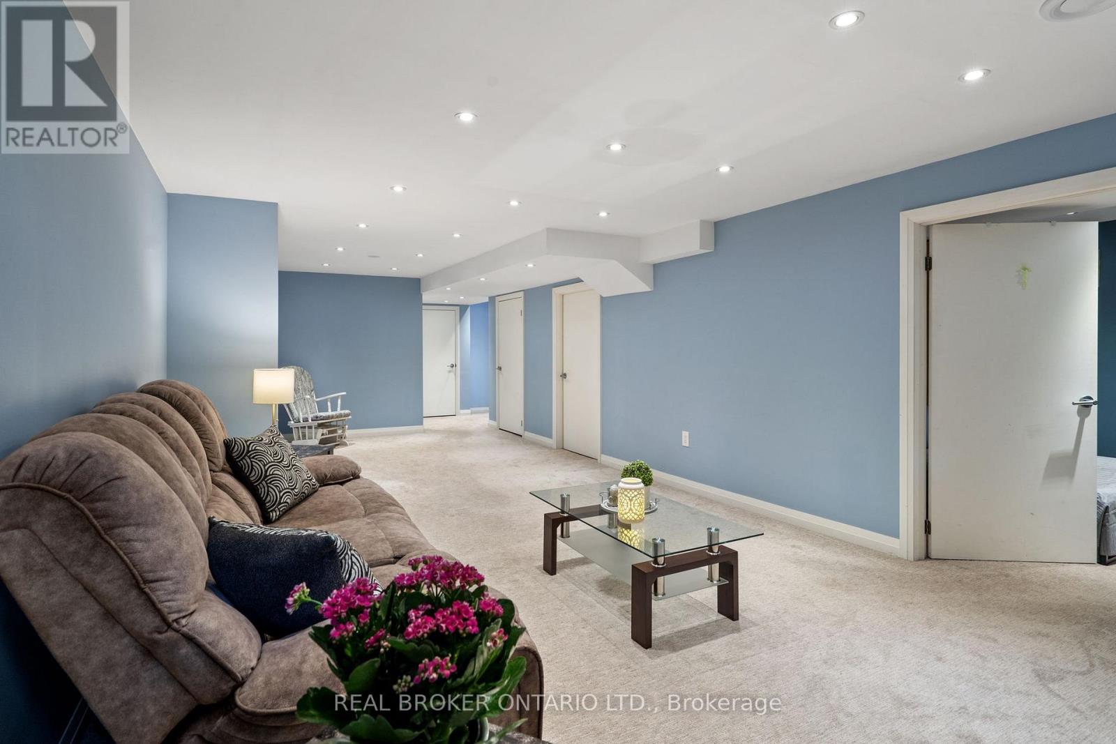 21 Shenandoah Drive, Whitby (Williamsburg), Ontario  L1P 1S9 - Photo 32 - E12345985