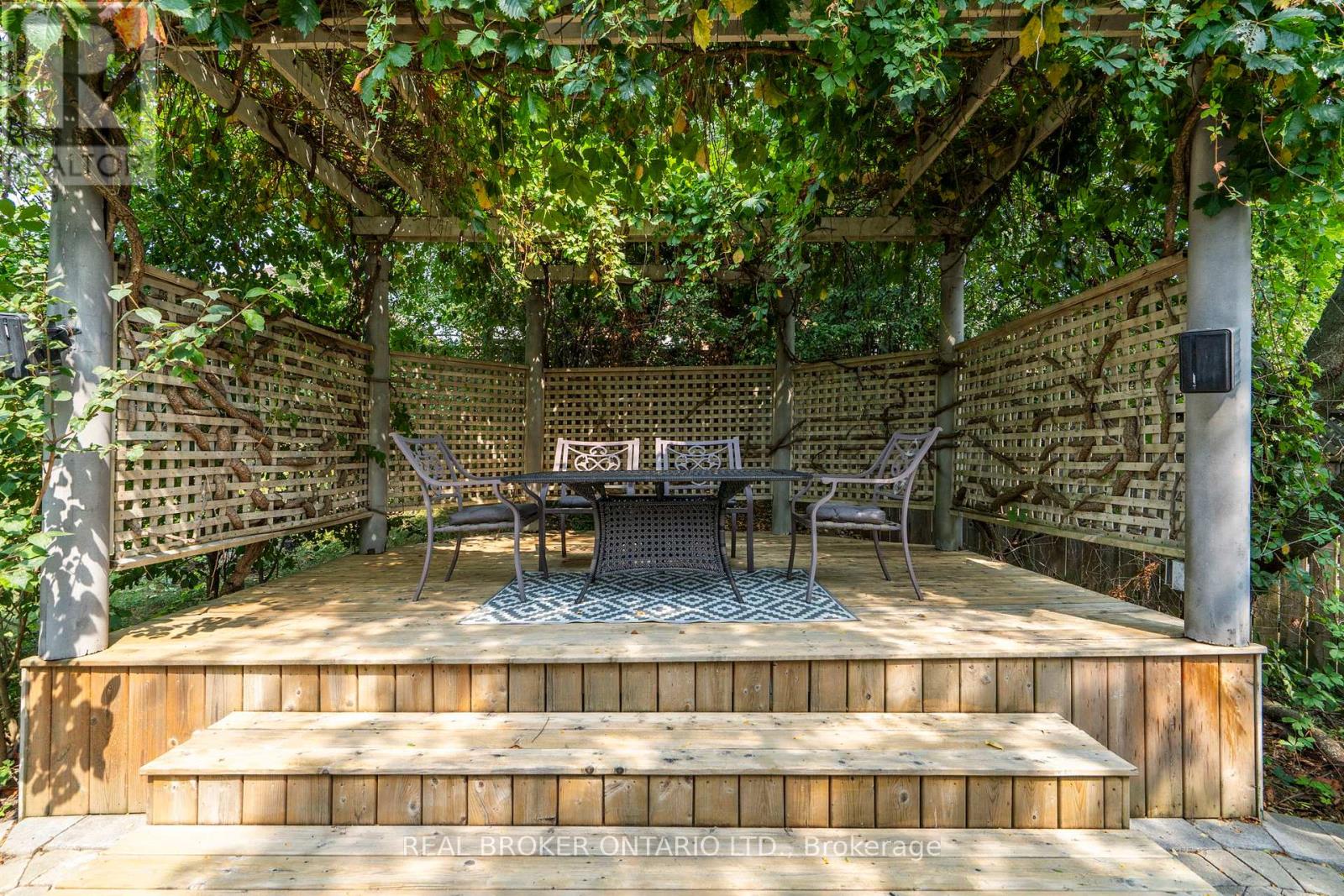 21 Shenandoah Drive, Whitby (Williamsburg), Ontario  L1P 1S9 - Photo 40 - E12345985