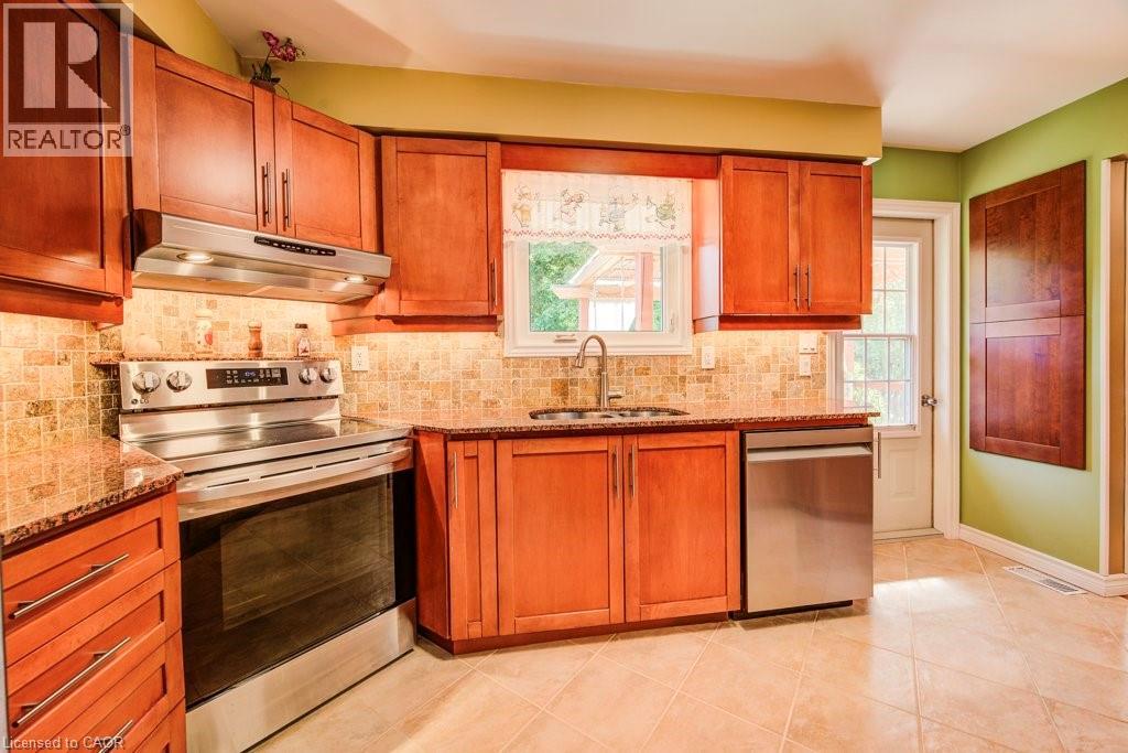 18 Marshall Avenue, North Dumfries, Ontario  N0B 1E0 - Photo 14 - 40744707