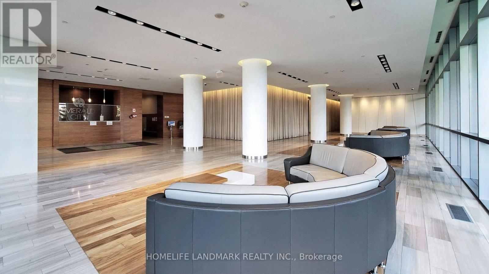 1208 - 66 Forest Manor Road, Toronto, Ontario M2J 0B7 - Photo 4 - C12352849