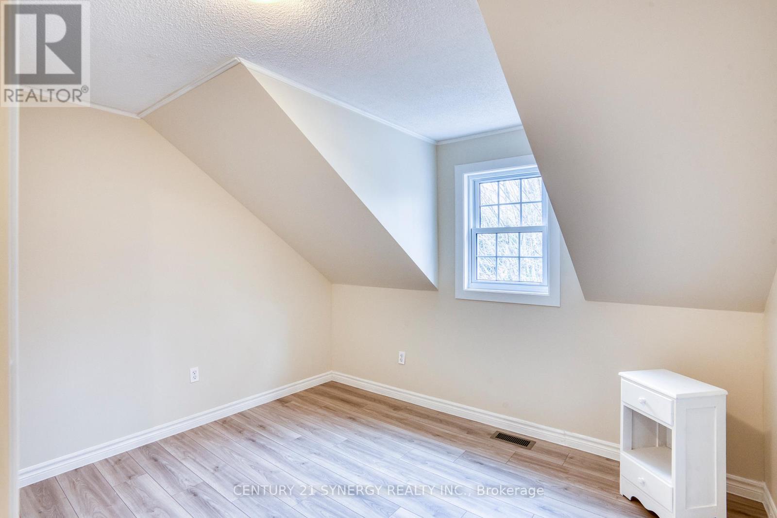 144 Affleck Crescent, Lanark Highlands, Ontario  K0G 1K0 - Photo 12 - X12352893