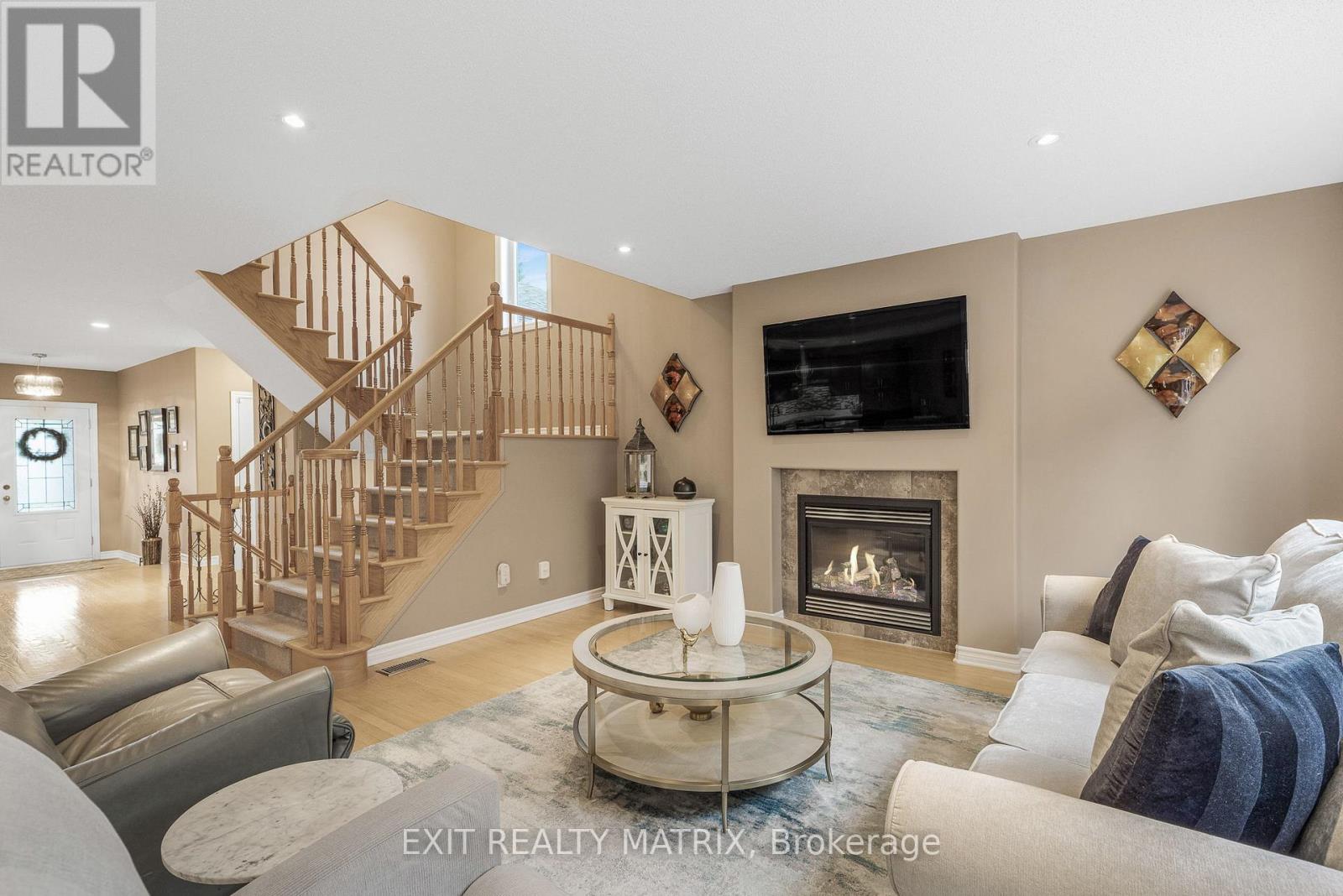 23 Cobblestone Drive, Russell, Ontario  K4R 0A7 - Photo 12 - X12352923