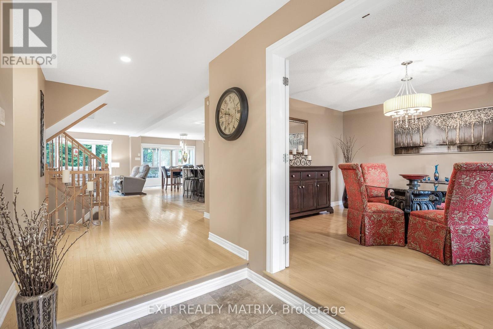 Property at 23 COBBLESTONE DRIVE image 4