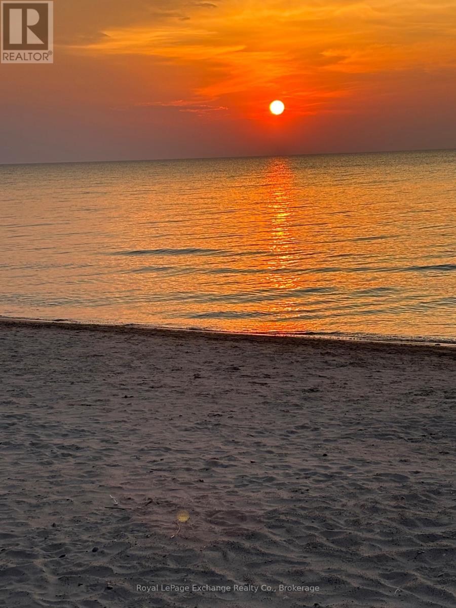 109 Gordon Street N, Huron-Kinloss, Ontario N2Z 0B3 - Photo 24 - X12352917