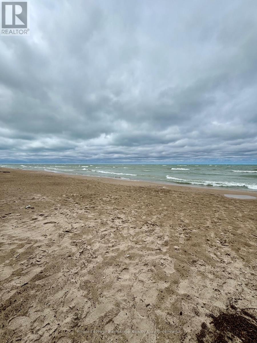 109 Gordon Street N, Huron-Kinloss, Ontario N2Z 0B3 - Photo 25 - X12352917