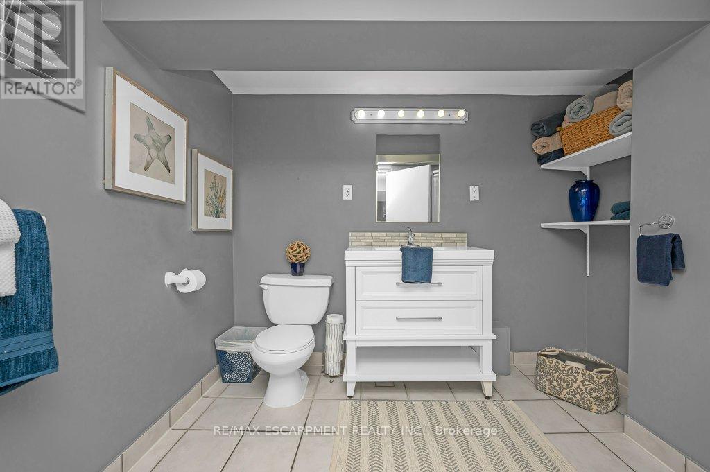 480 Mohawk Road W, Hamilton (Westcliffe), Ontario  L9C 1X4 - Photo 23 - X12352859