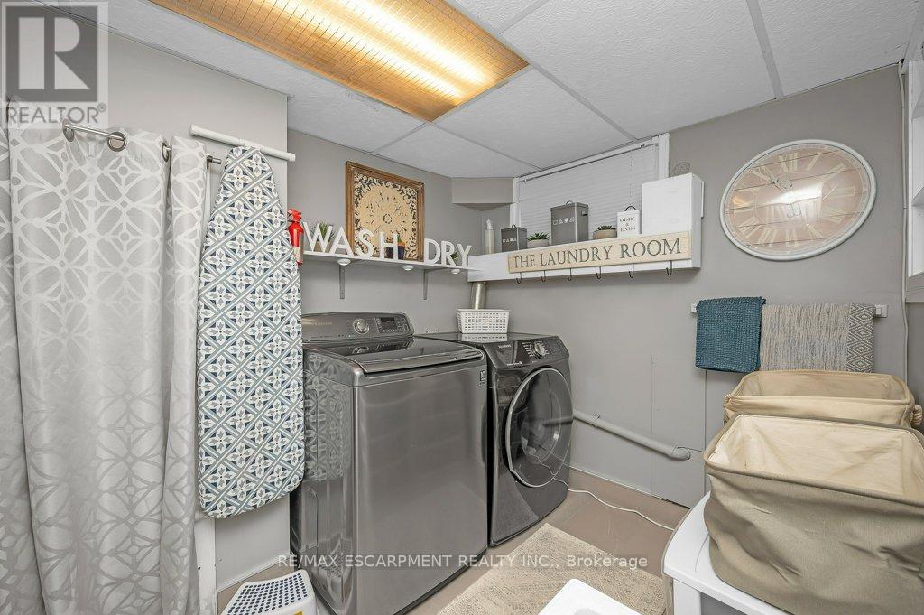 480 Mohawk Road W, Hamilton (Westcliffe), Ontario  L9C 1X4 - Photo 25 - X12352859