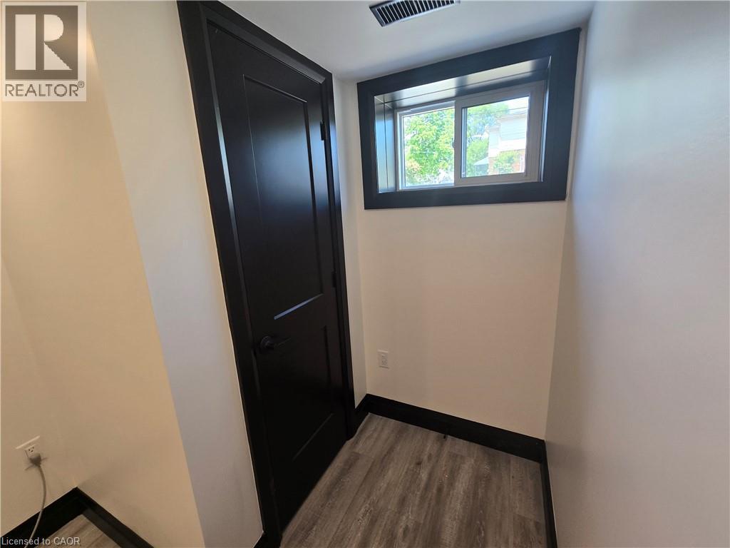 531 Queenston Road Unit# 2, Hamilton, Ontario  L8K 1J7 - Photo 10 - 40761613