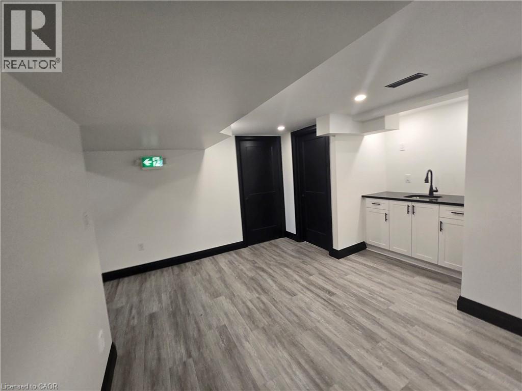 531 Queenston Road Unit# 2, Hamilton, Ontario  L8K 1J7 - Photo 12 - 40761613