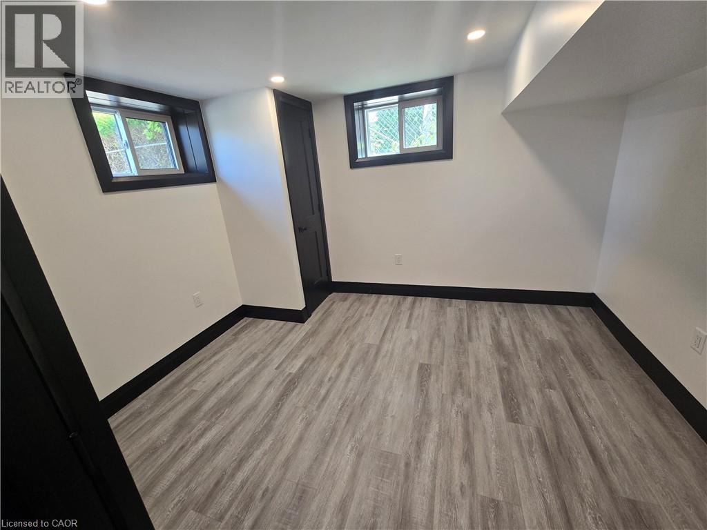 531 Queenston Road Unit# 2, Hamilton, Ontario  L8K 1J7 - Photo 14 - 40761613