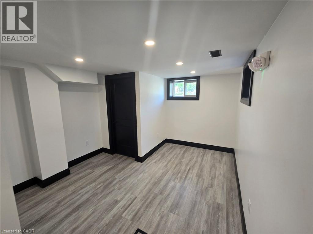 531 Queenston Road Unit# 2, Hamilton, Ontario  L8K 1J7 - Photo 7 - 40761613