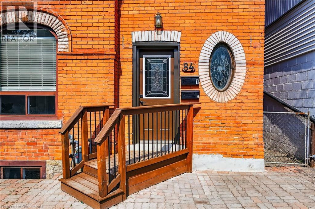 84 Ray Street S, Hamilton, Ontario  L8P 3V7 - Photo 2 - 40761453