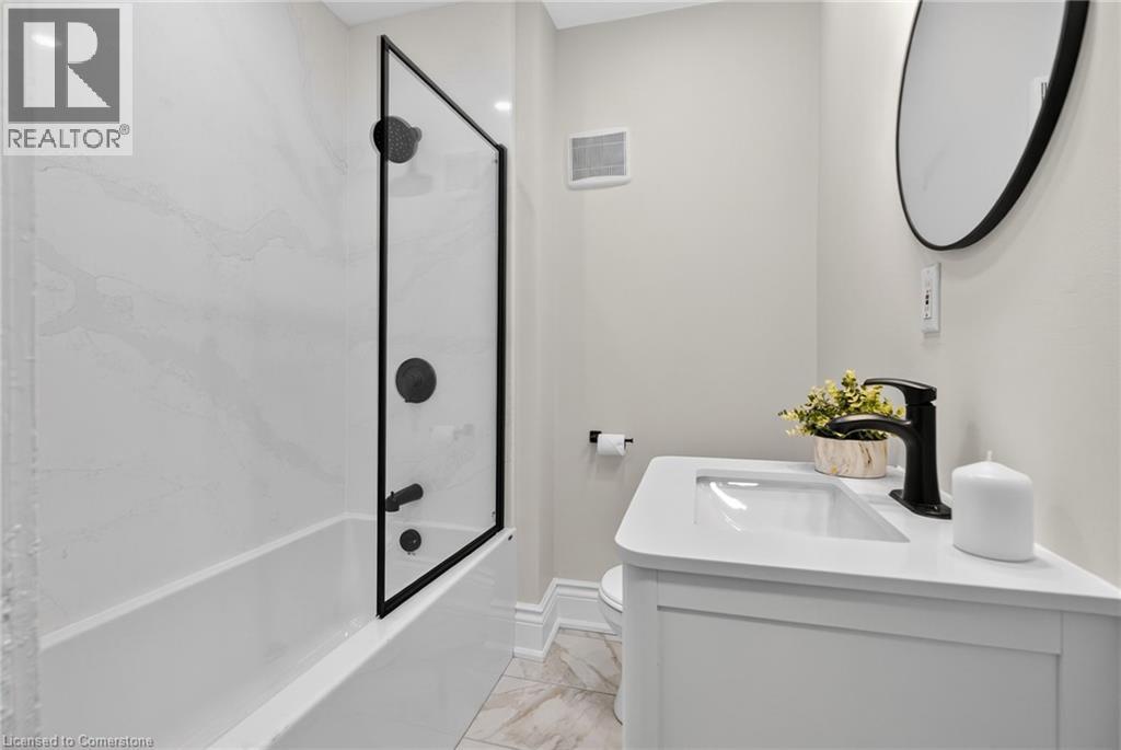 84 Ray Street S, Hamilton, Ontario  L8P 3V7 - Photo 27 - 40761453