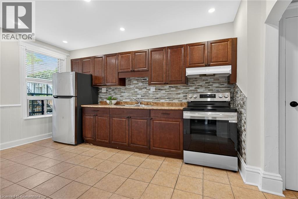 84 Ray Street S, Hamilton, Ontario  L8P 3V7 - Photo 8 - 40761453