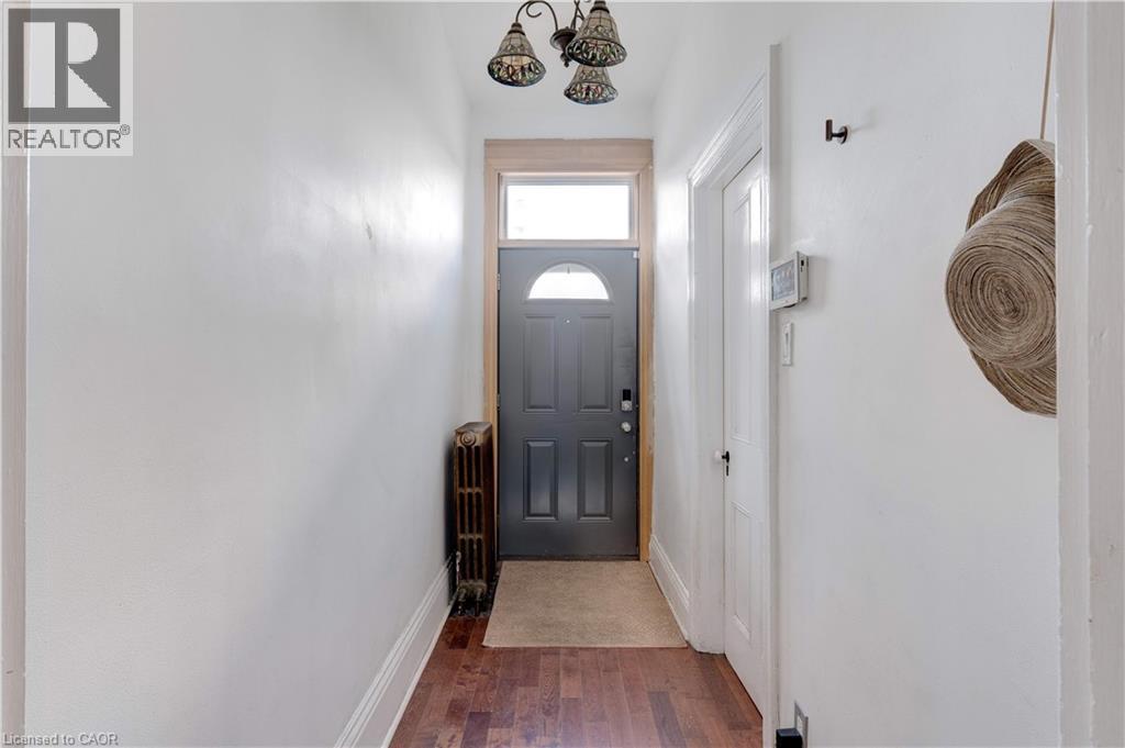 132 Ferguson Avenue N, Hamilton, Ontario  L8R 1L7 - Photo 3 - 40761282