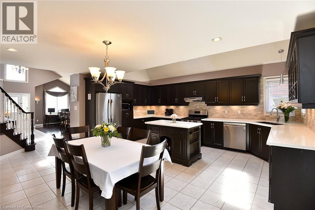 210 Claudette Gate, Hamilton, Ontario  L9B 2K1 - Photo 17 - 40761269