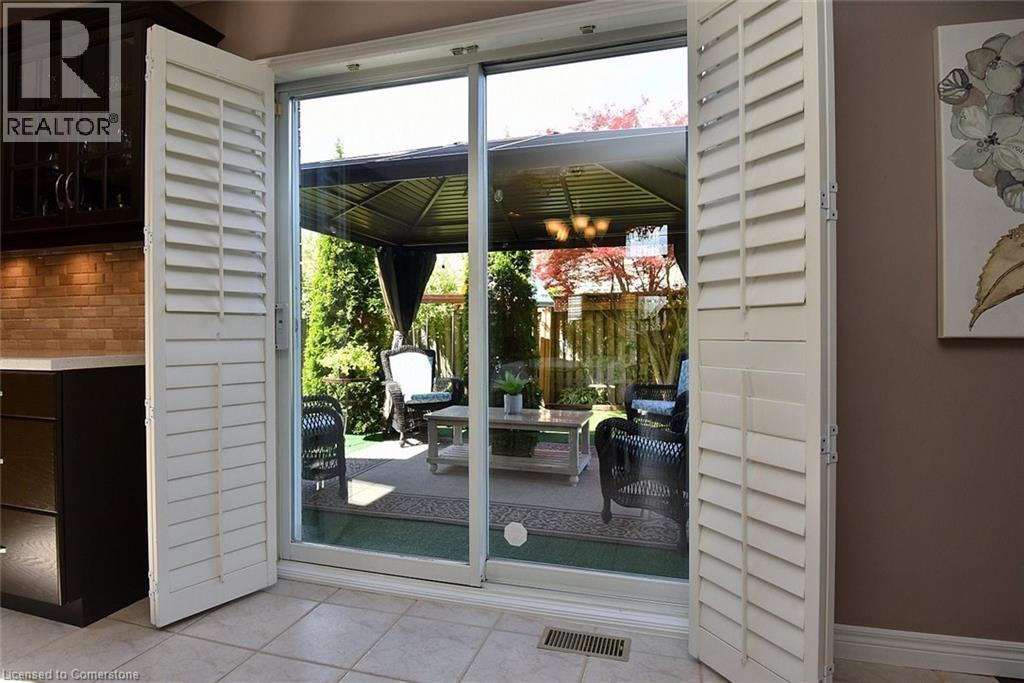 210 Claudette Gate, Hamilton, Ontario  L9B 2K1 - Photo 18 - 40761269