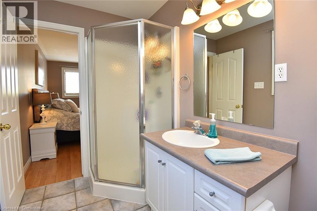 210 Claudette Gate, Hamilton, Ontario  L9B 2K1 - Photo 34 - 40761269